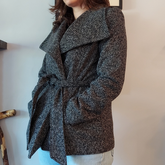 Wrap coat - Picture 2 of 4